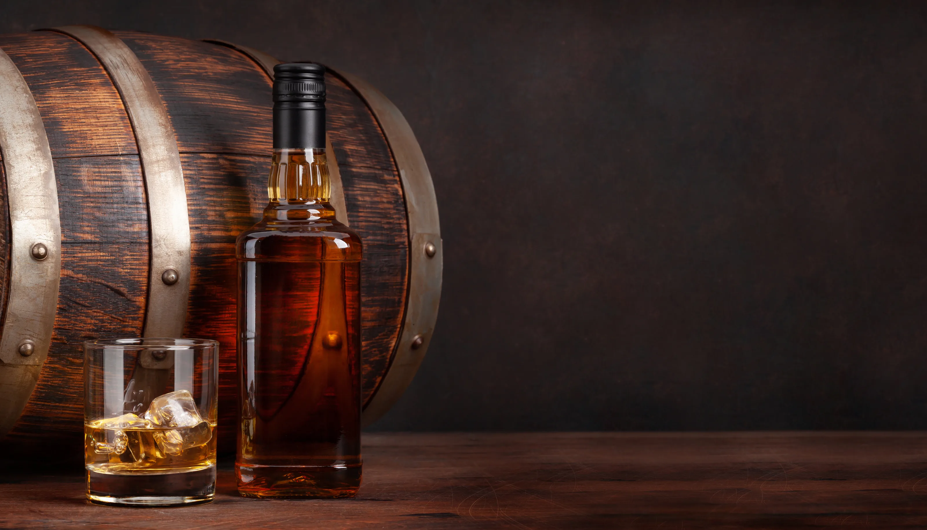 Whisky Investment Guide: Bottles or Casks?